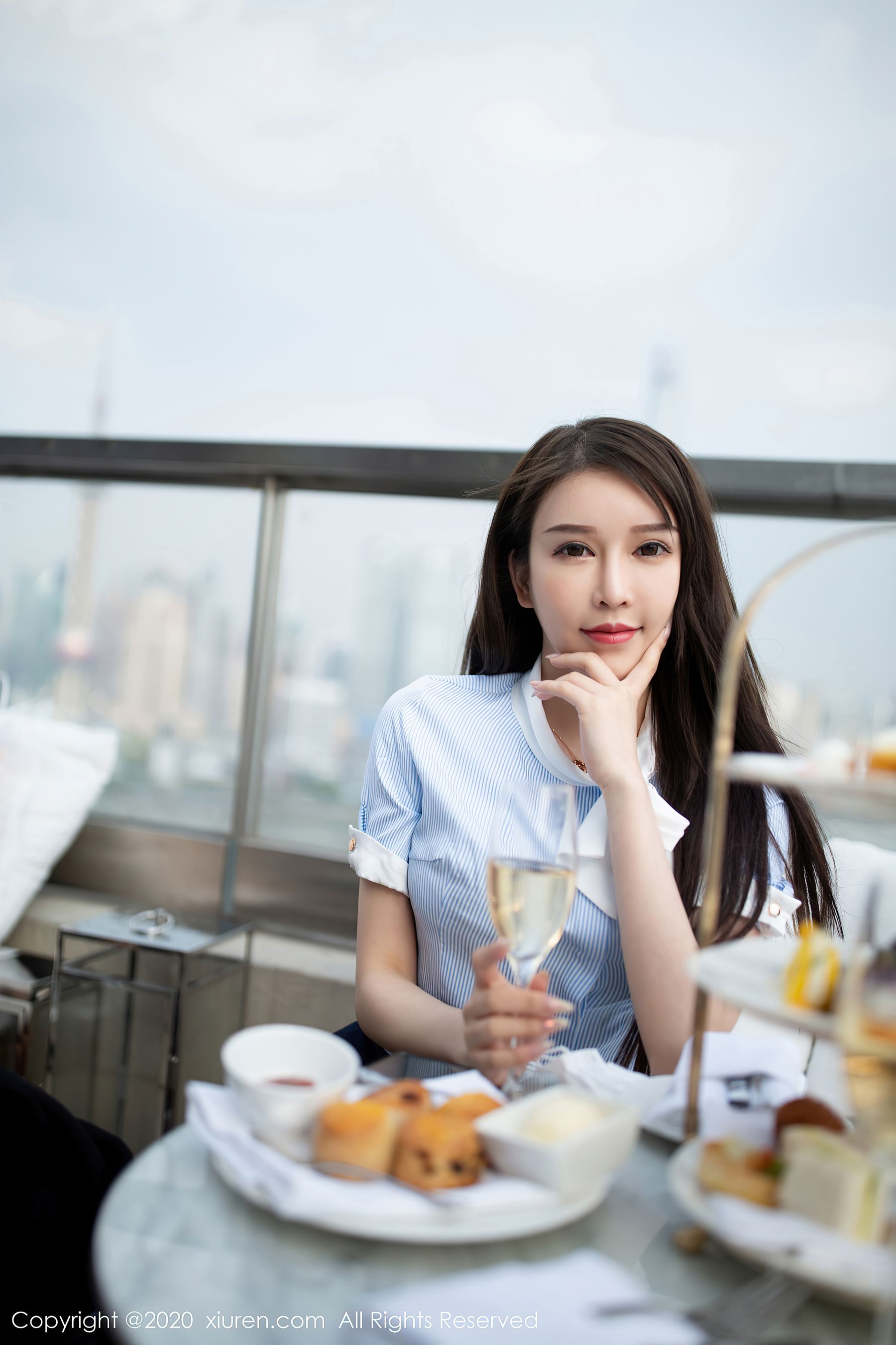 Vol. 02819 玉兔miki(61P) 2/61