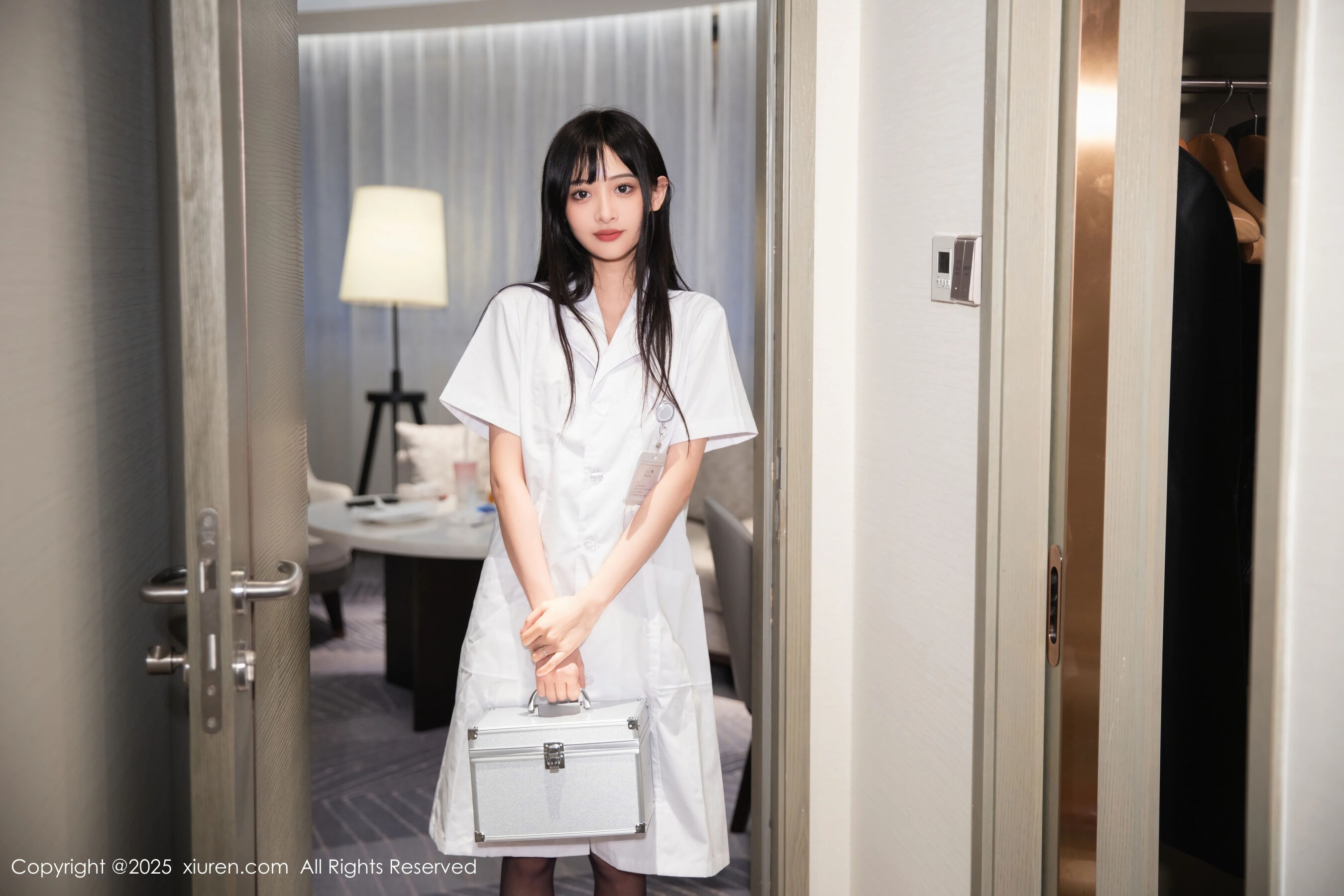 Vol. 10373 茂木希子(81P) 2/81
