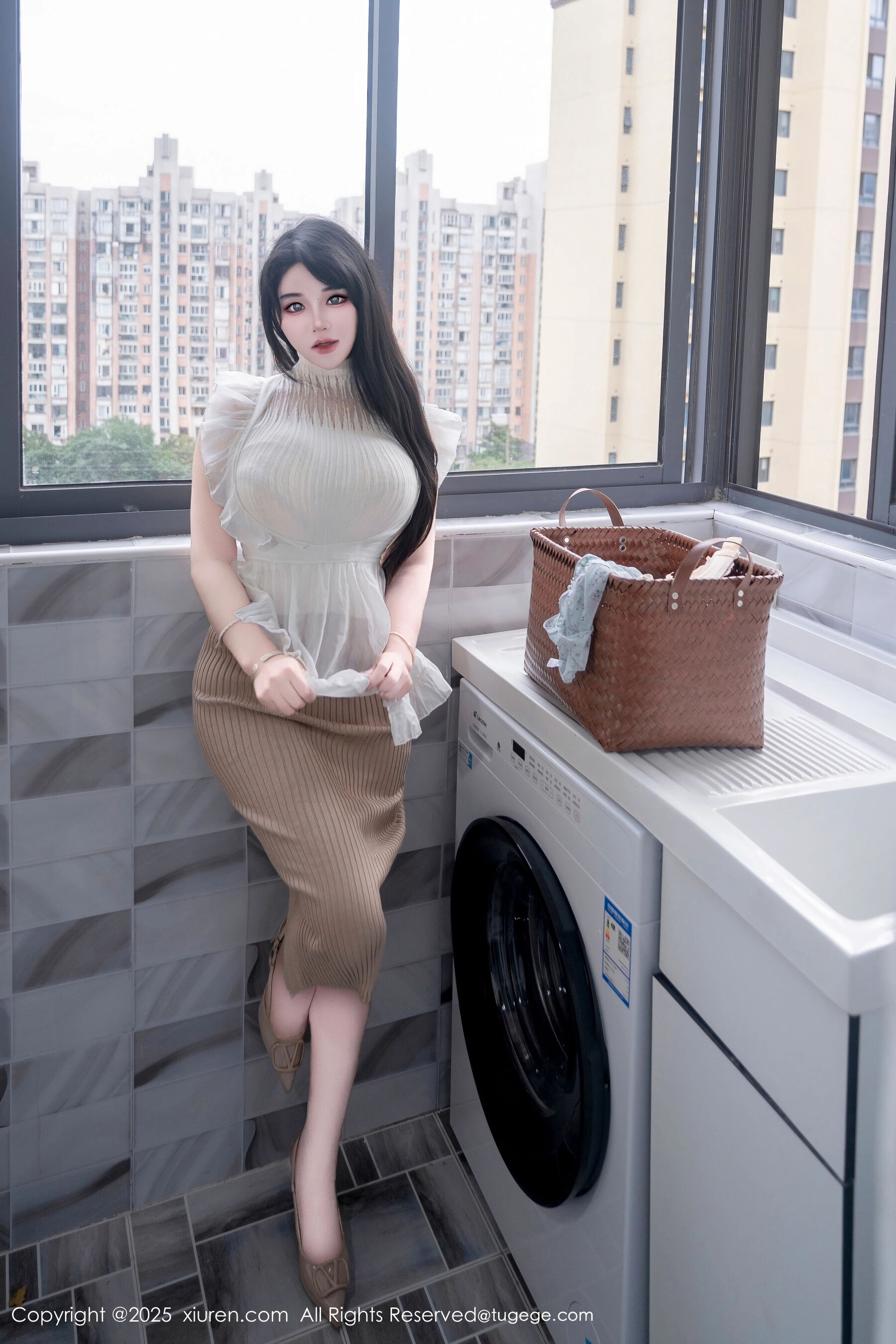 Vol. 11010 汐汐爱吃草莓(84P) 2/84