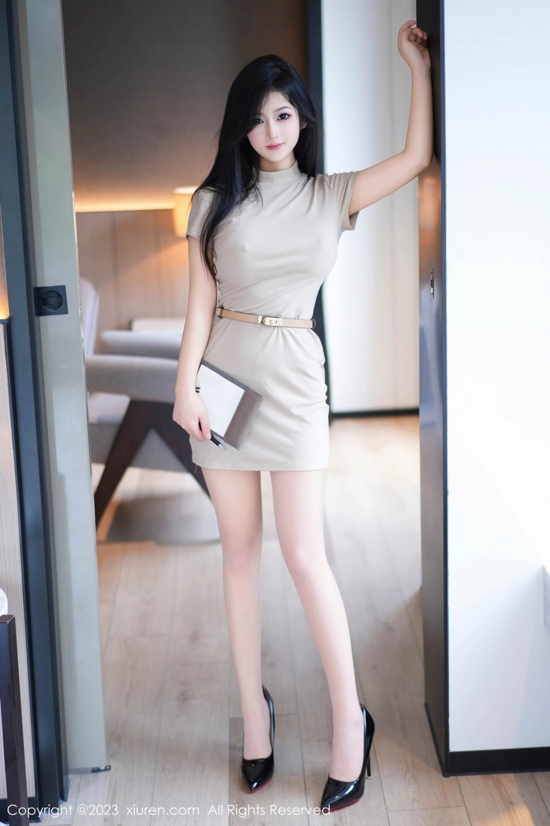 Vol. 07572 谭小灵(82P) 4/82