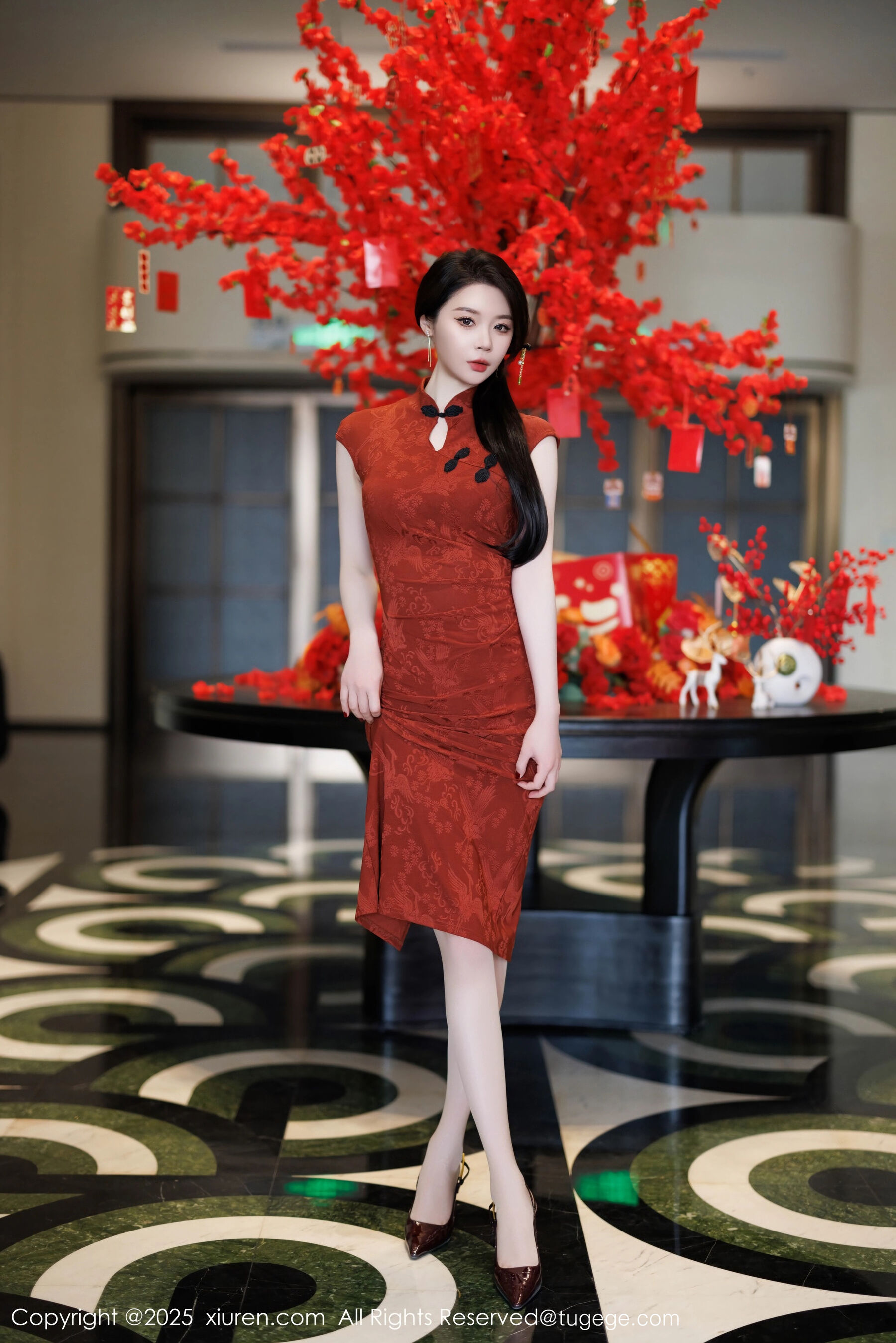 Vol. 09812 梦心玥(92P) 2/92