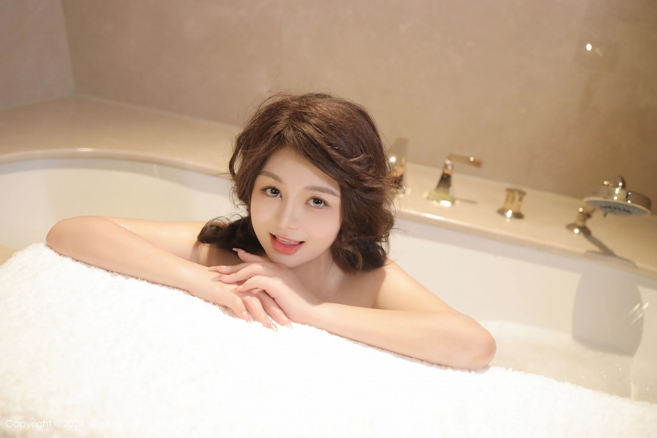 Vol. 08323 沈思怡(55P) 3/55