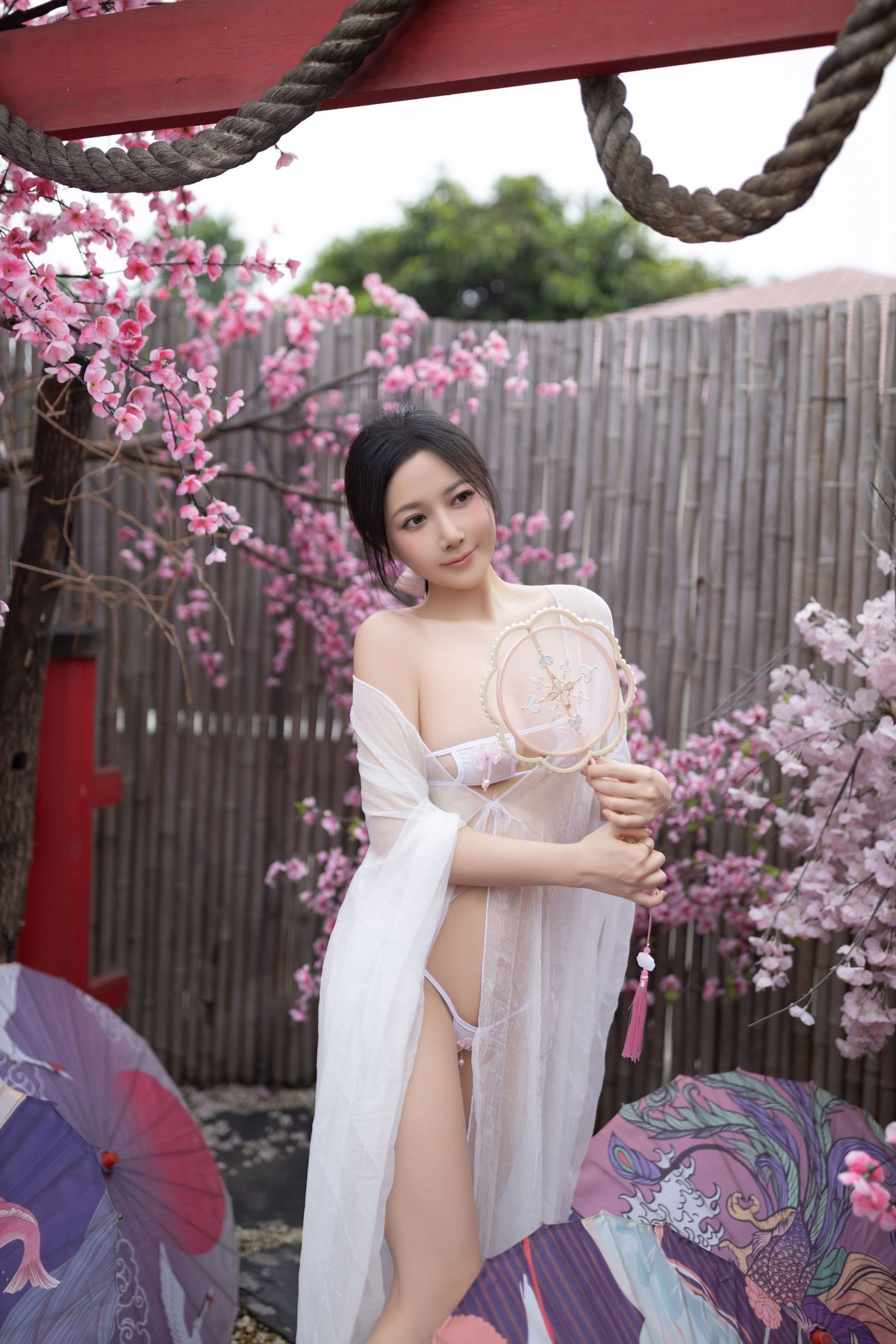 Vol. 8927 鱼子酱Fish《花想容》(120P) 2/120