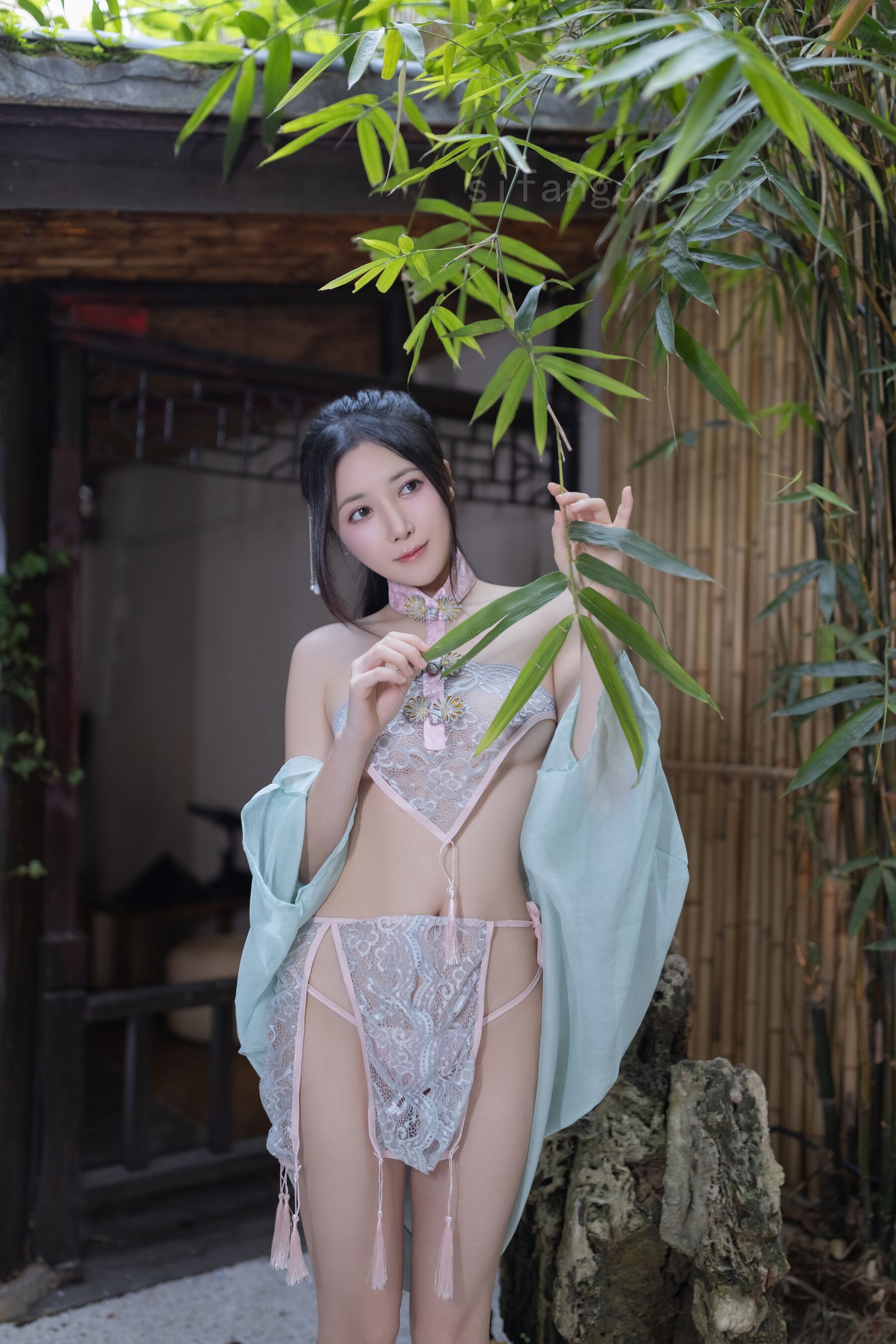 鱼子酱Fish《花瓣浴》(120P) 4/120
