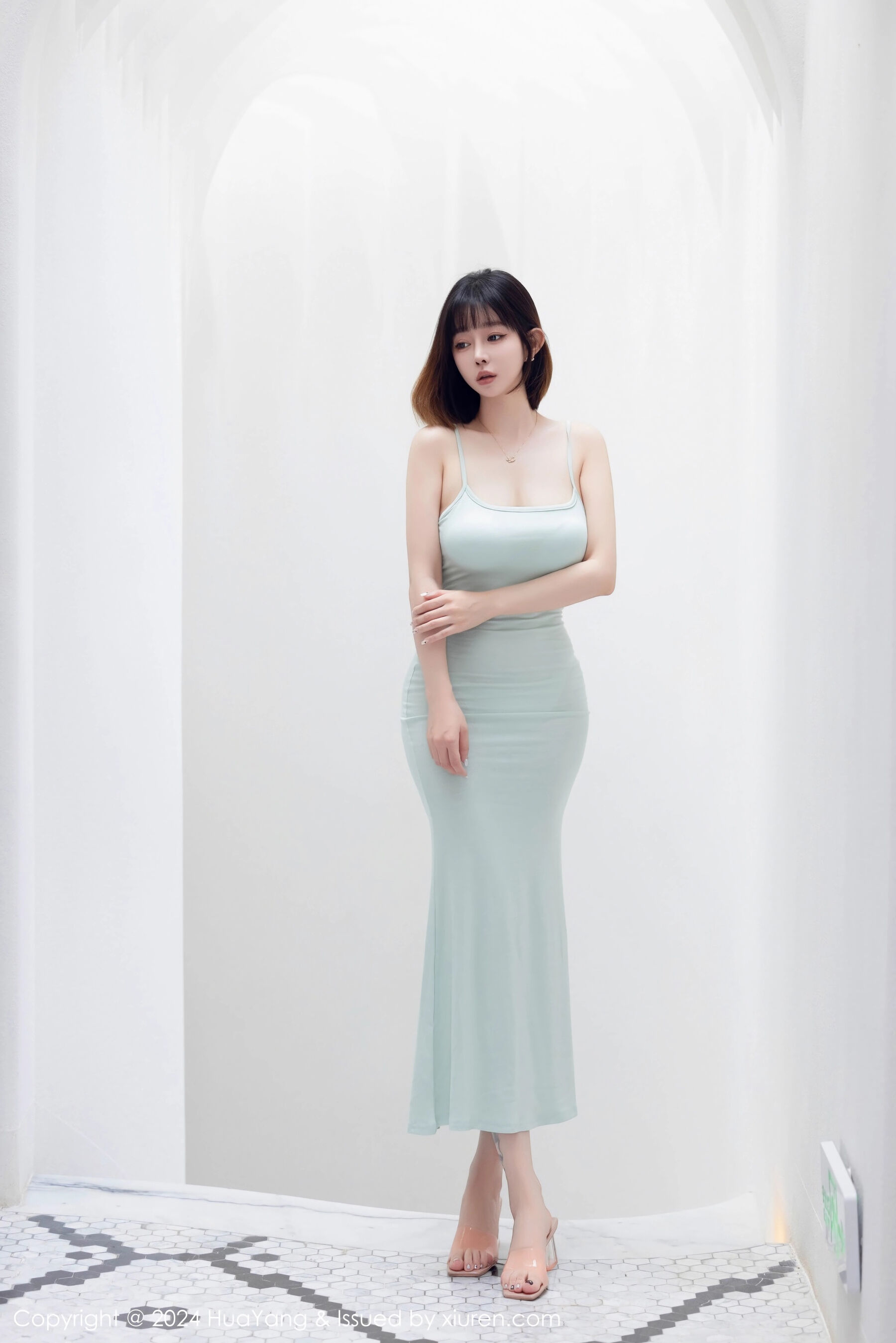 Vol. 0586 王雨纯(95P) 3/95