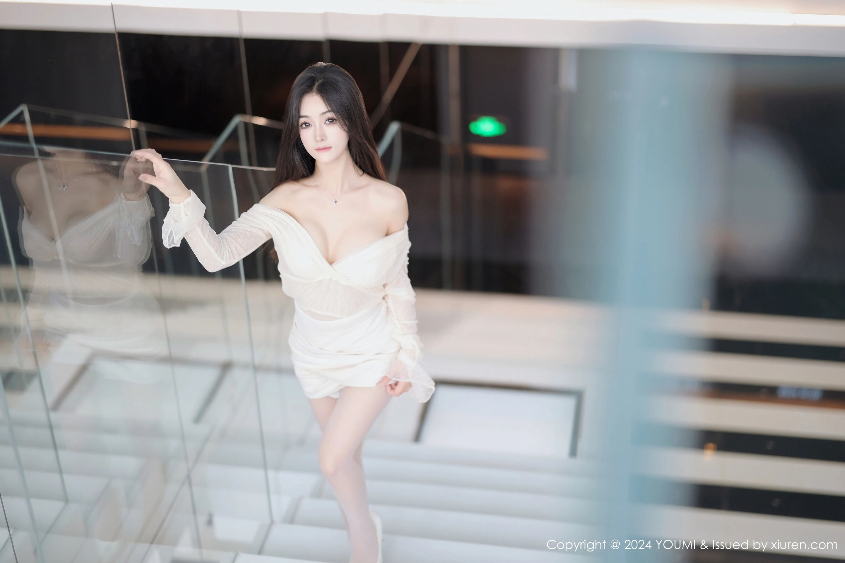 Vol. 1072 谭小灵(97P) 5/97