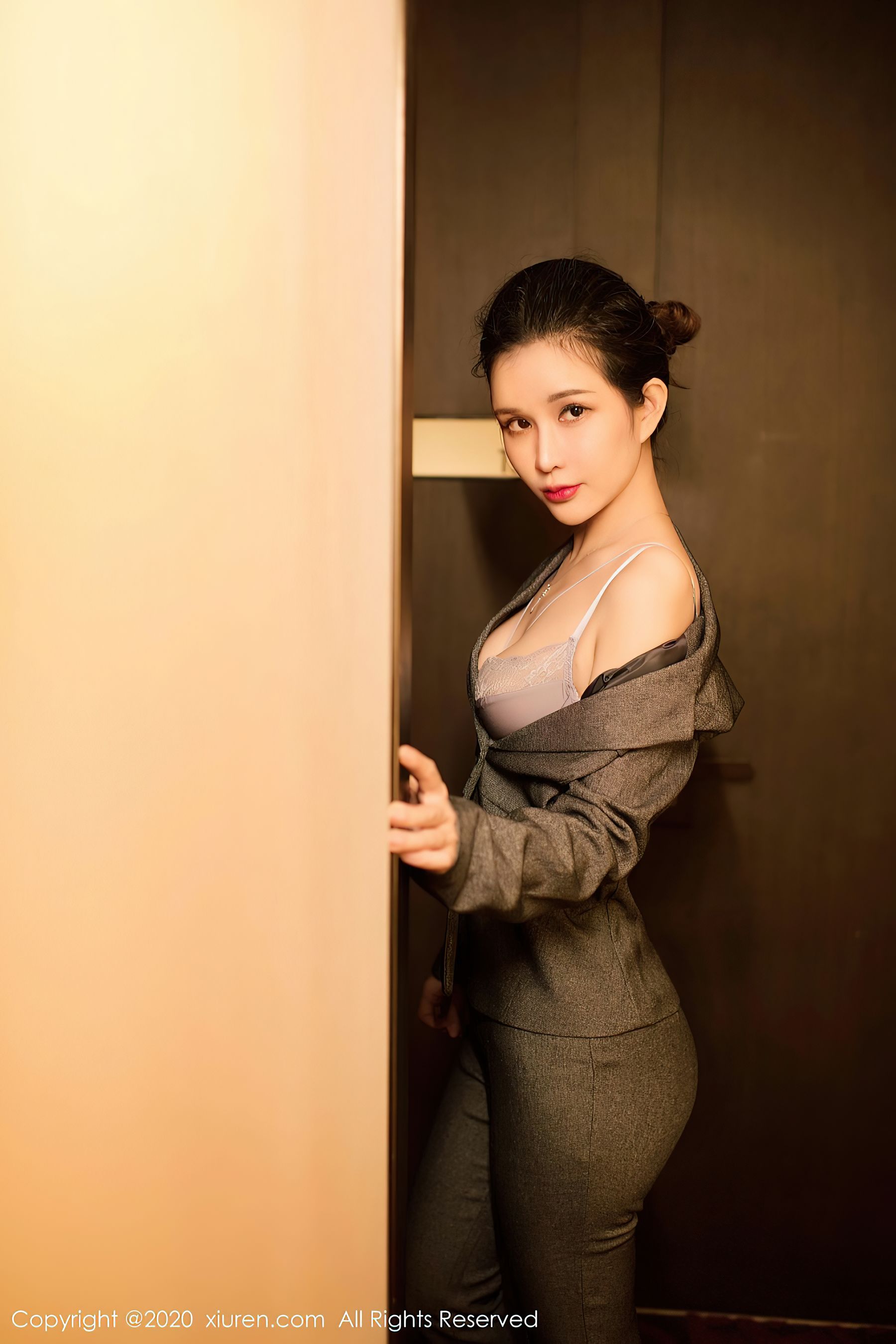 Vol. 02896 张雨萌(46P) 4/46