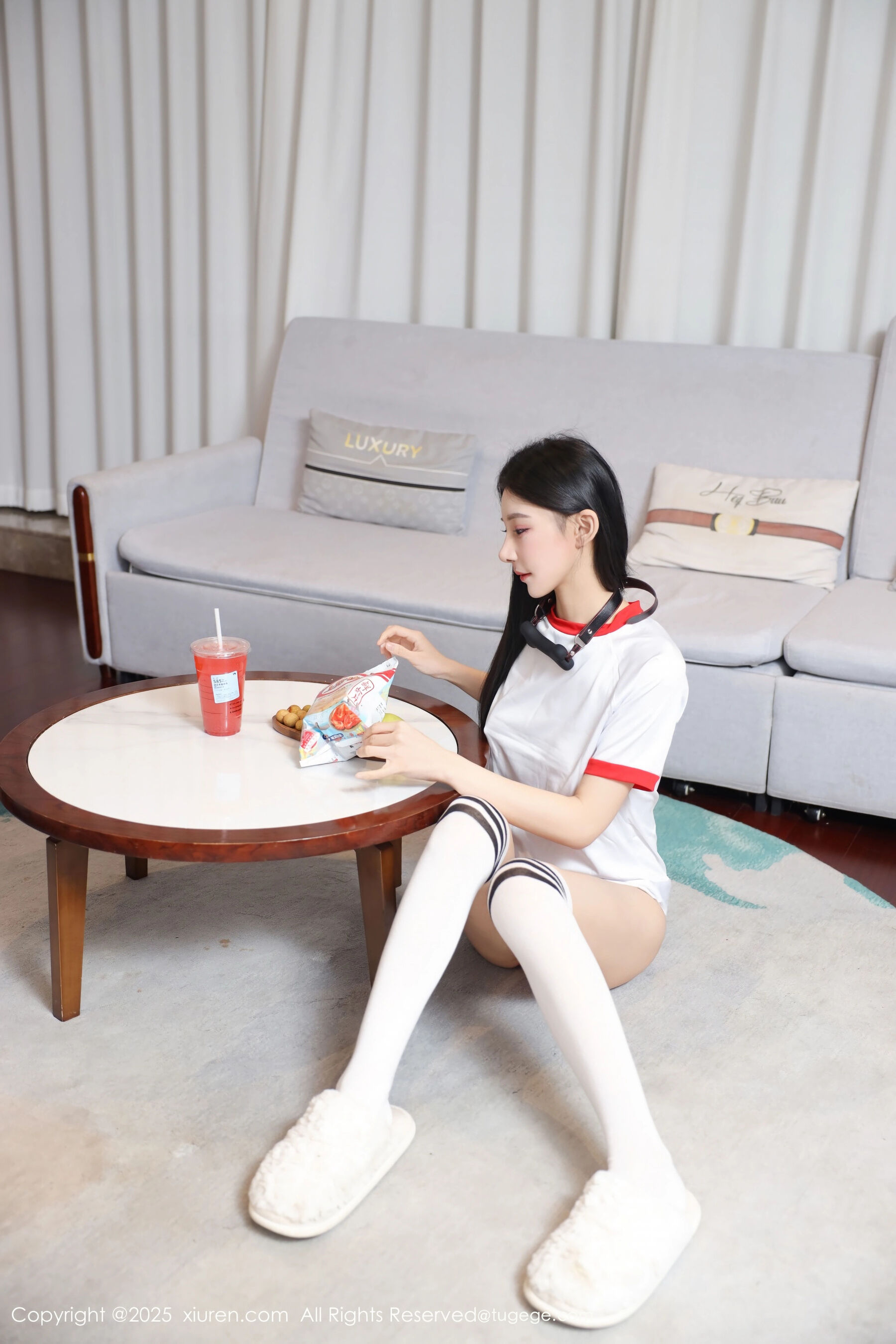 Vol. 11110 许微微呀(87P) 3/87