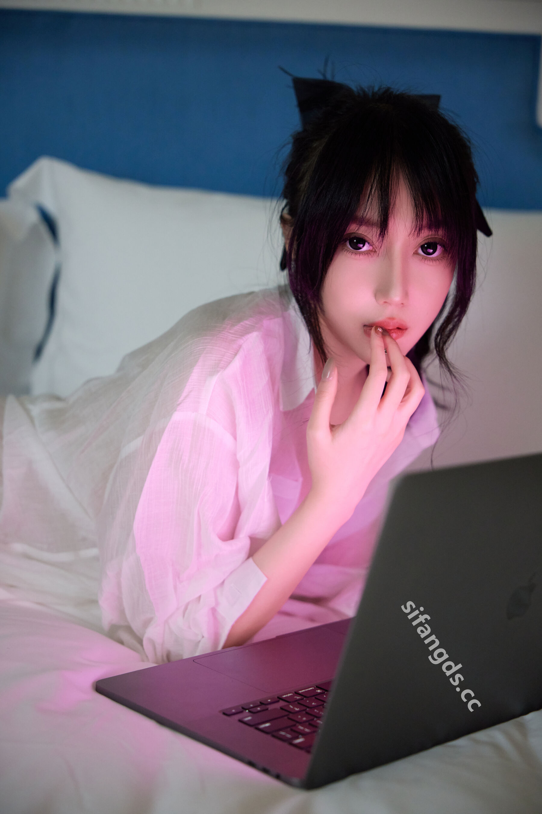 Vol. 9274 玥儿玥er《私购流出》(89P + 5V) 3/89