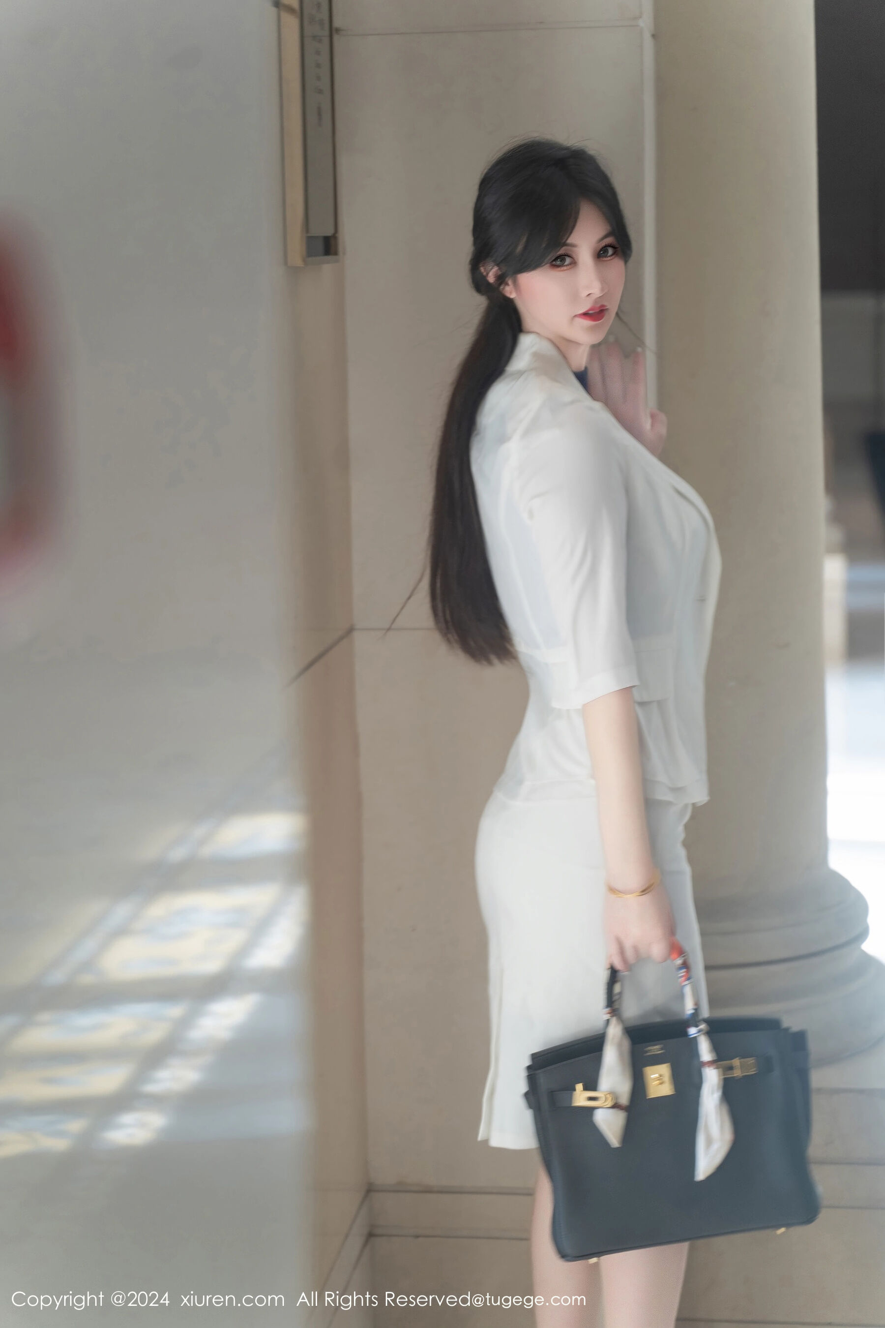 Vol. 09319 诗诗kiki(99P) 2/99