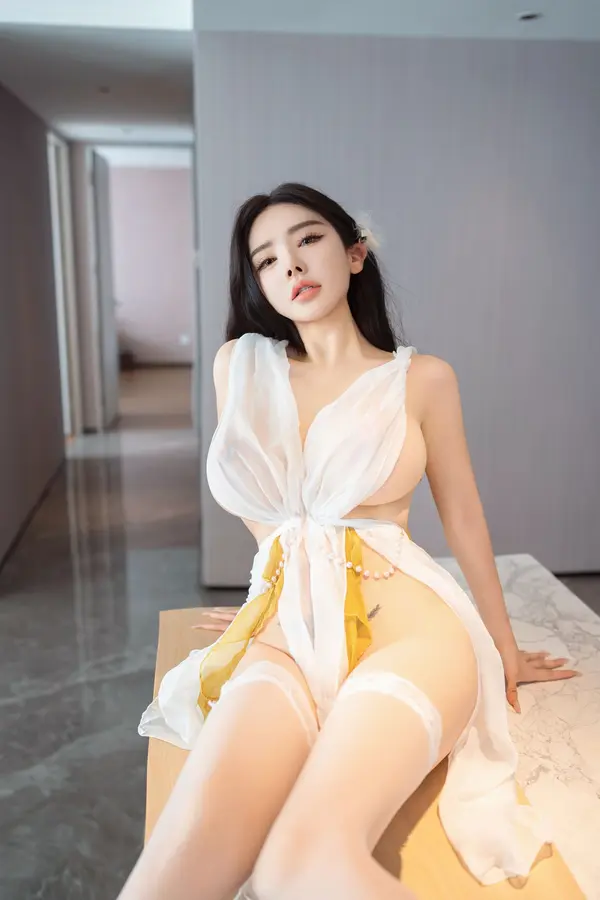潘娇娇《私购流出》(90P + 10V)