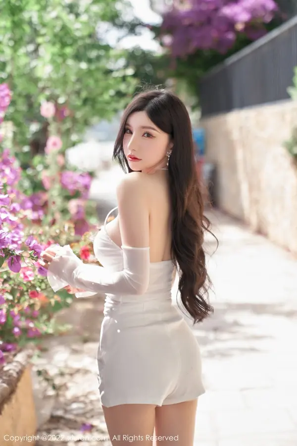 Vol. 05271 周于希Sally(90P)
