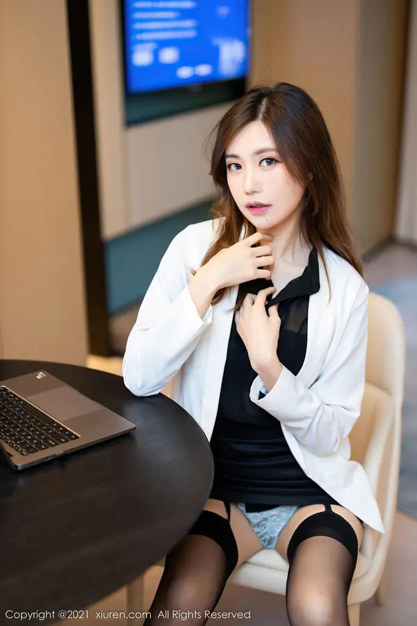 Vol. 04285 绮里嘉ula(69P)