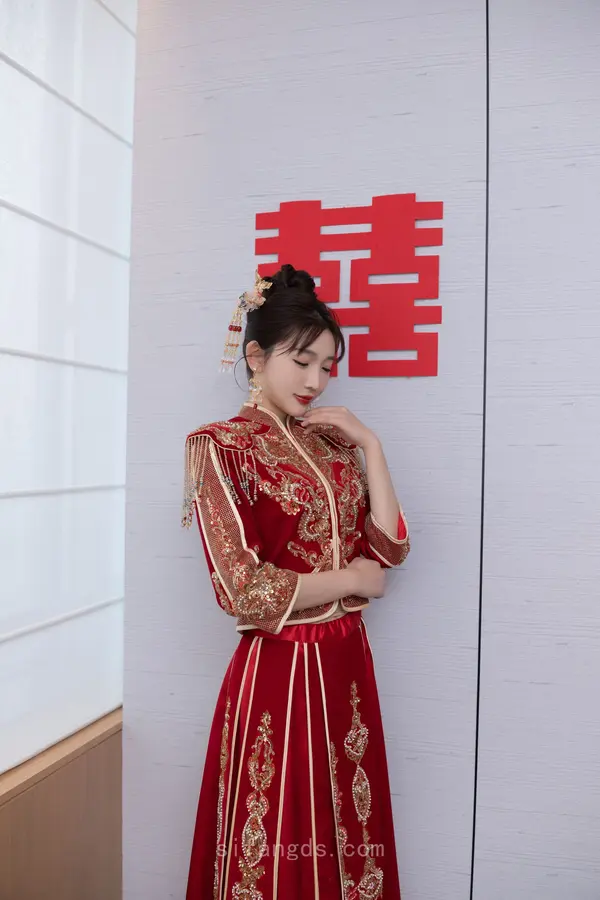 Vol. 9770 陆萱萱《私购流出》(92P + 2V)