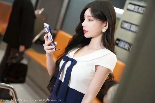 Vol. 04979 周于希Sally(81P)