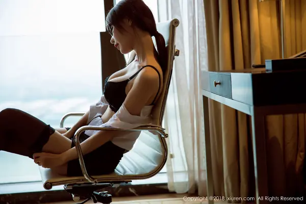 Vol. 01037 楚恬Olivia(52P)