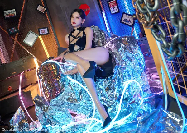 Vol. 05061 周于希Sally(75P)