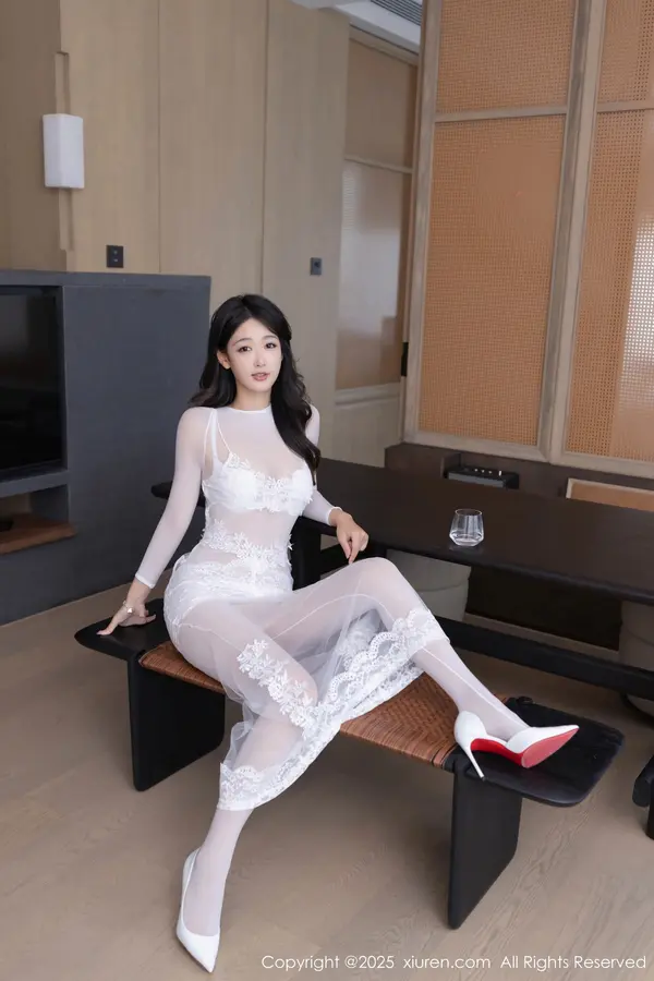 Vol. 10892 唐安琪(76P)