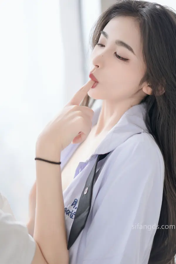 Vol. 1057 鱼尾fish&谭小灵《私购流出》(116P + 1V)