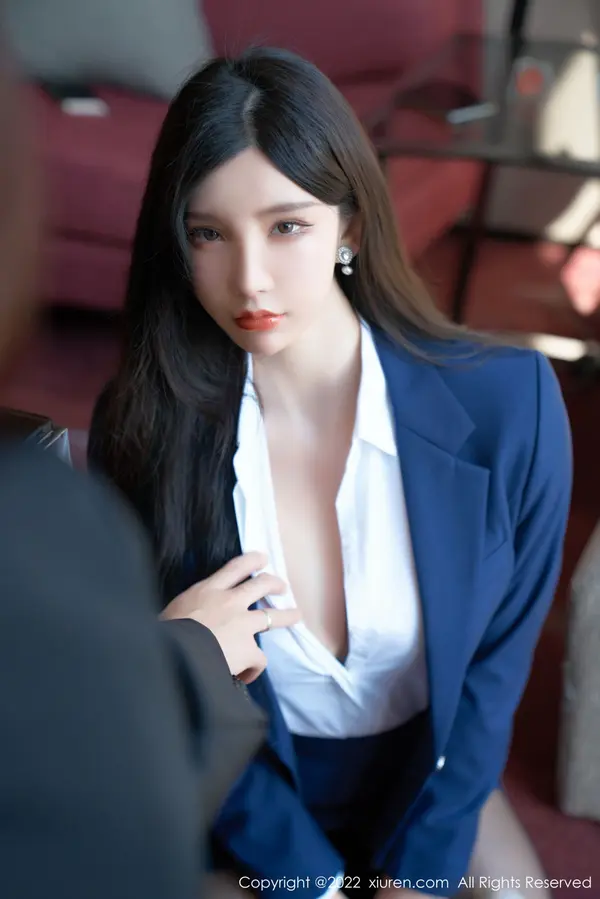 Vol. 04708 周于希Sally(83P)