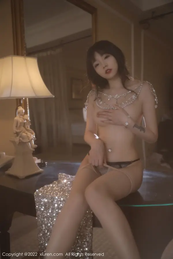 Vol. 05209 周于希Sally(56P)