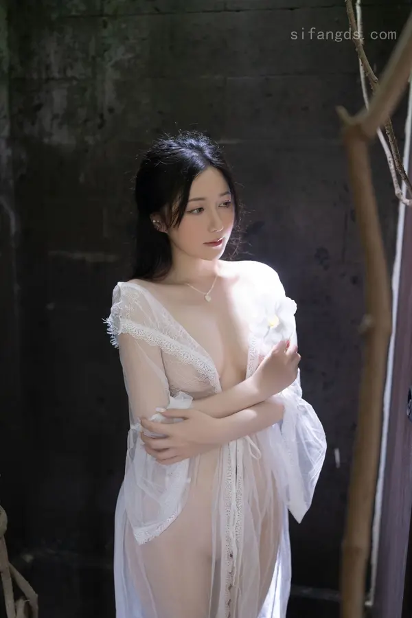 Vol. 10173 鱼子酱Fish《私购流出》(120P)