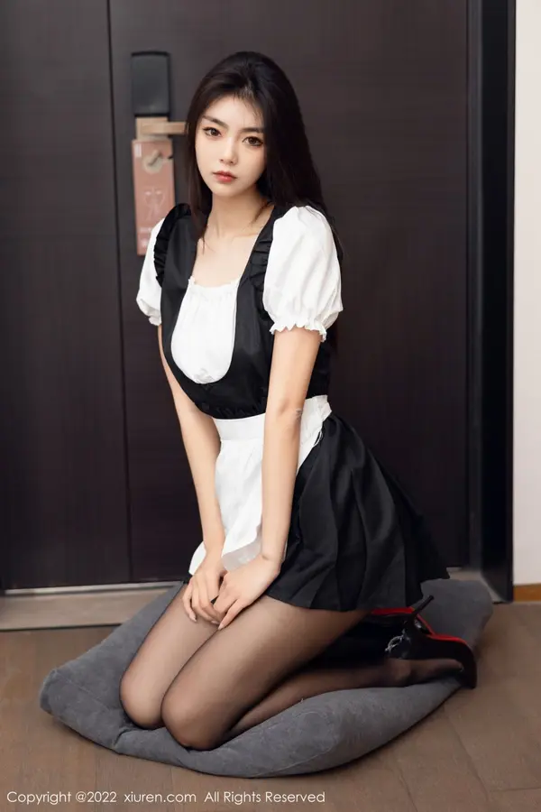 Vol. 05706 可乐Vicky(61P)