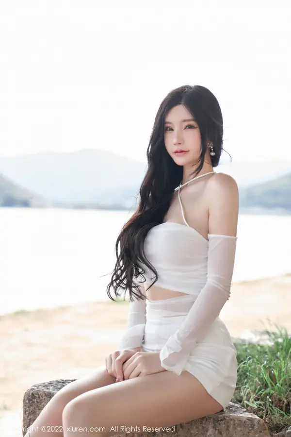 Vol. 05271 周于希Sally(90P)