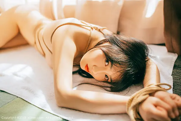 Vol. 01199 徐微微mia(84P)