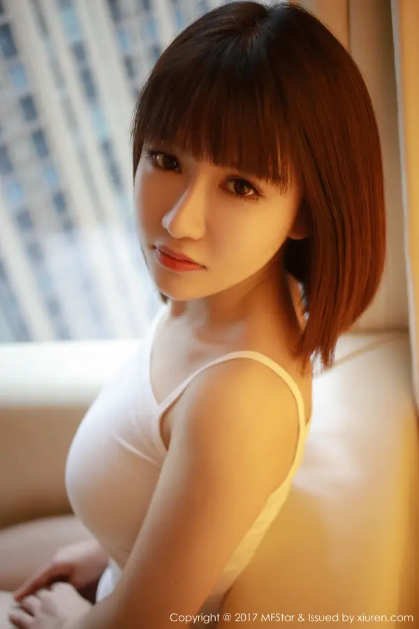 Vol. 0102 K8傲娇萌萌Vivian(51P)