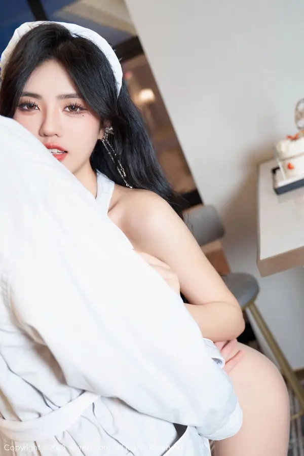 Vol. 06833 浅浅Danny(100P)