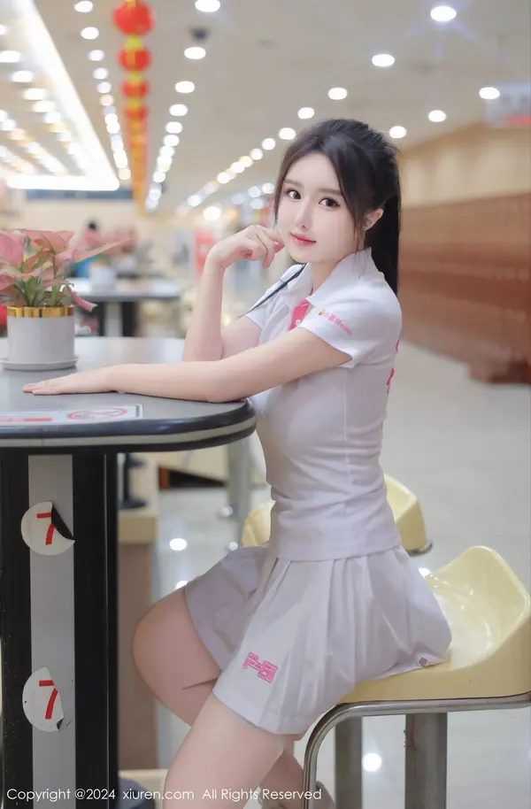 Vol. 08118 小薯条nienie(81P)