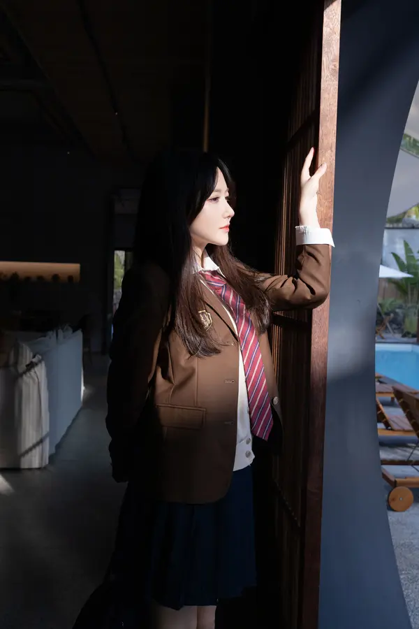 鱼子酱Fish《外出回忆录》(120P) 1/120