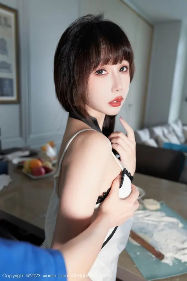 Vol. 06975 波巧酱(100P)
