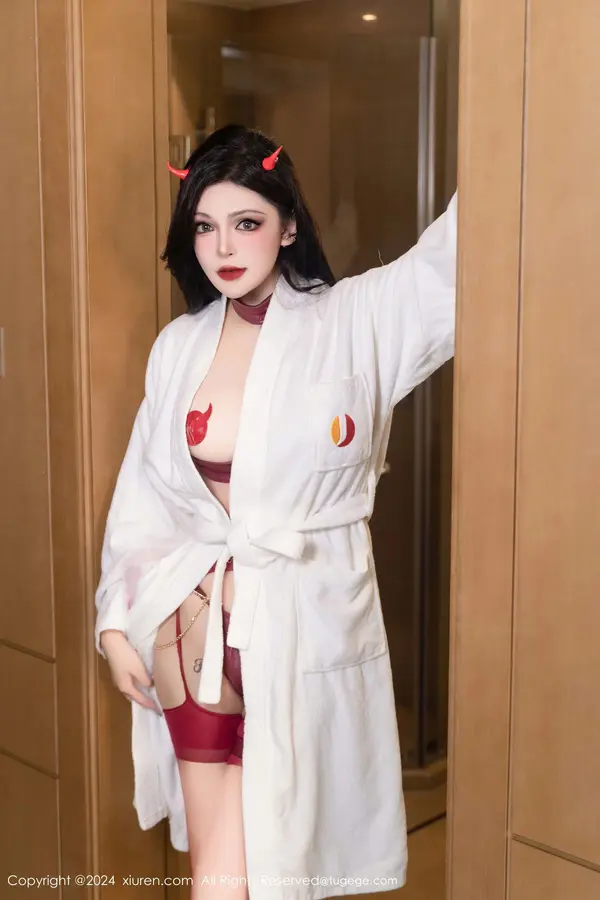 Vol. 09352 伊丽莎有点白(94P)