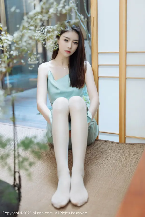 Vol. 04832 可乐Vicky(46P)