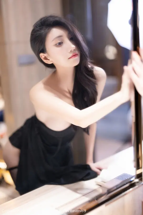 Vol. 07830 章芃芃(81P)