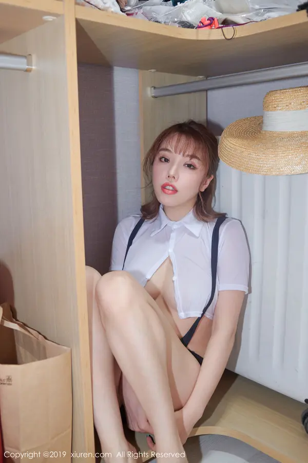 Vol. 01674 黄楽然(54P)