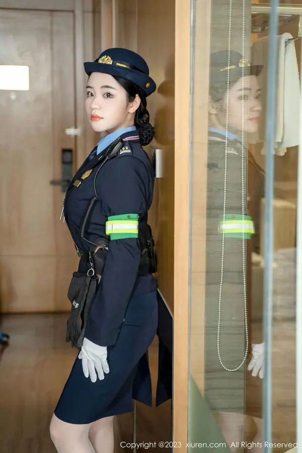 Vol. 06497 汐汐爱吃草莓(86P)
