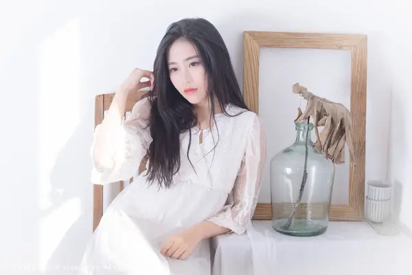 Vol. 01024 许诺Sabrina(83P)