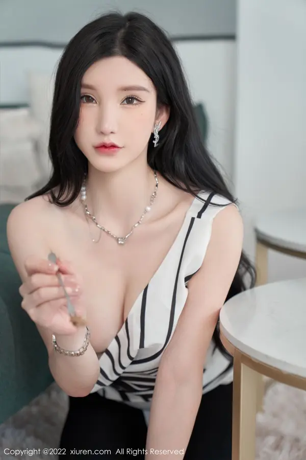 Vol. 05361 周于希Sally(78P)