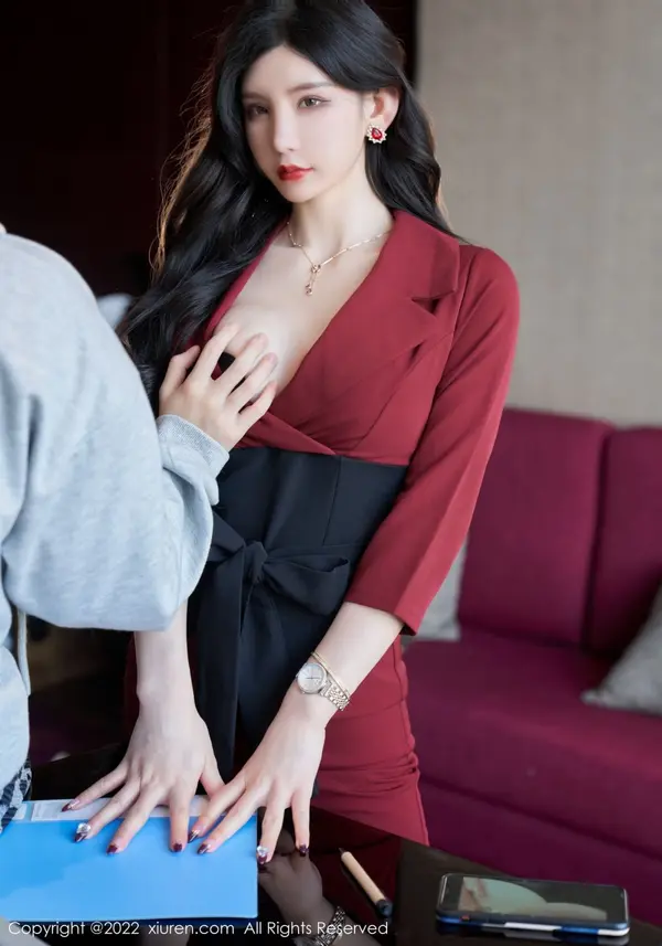 Vol. 04877 周于希Sally(77P)