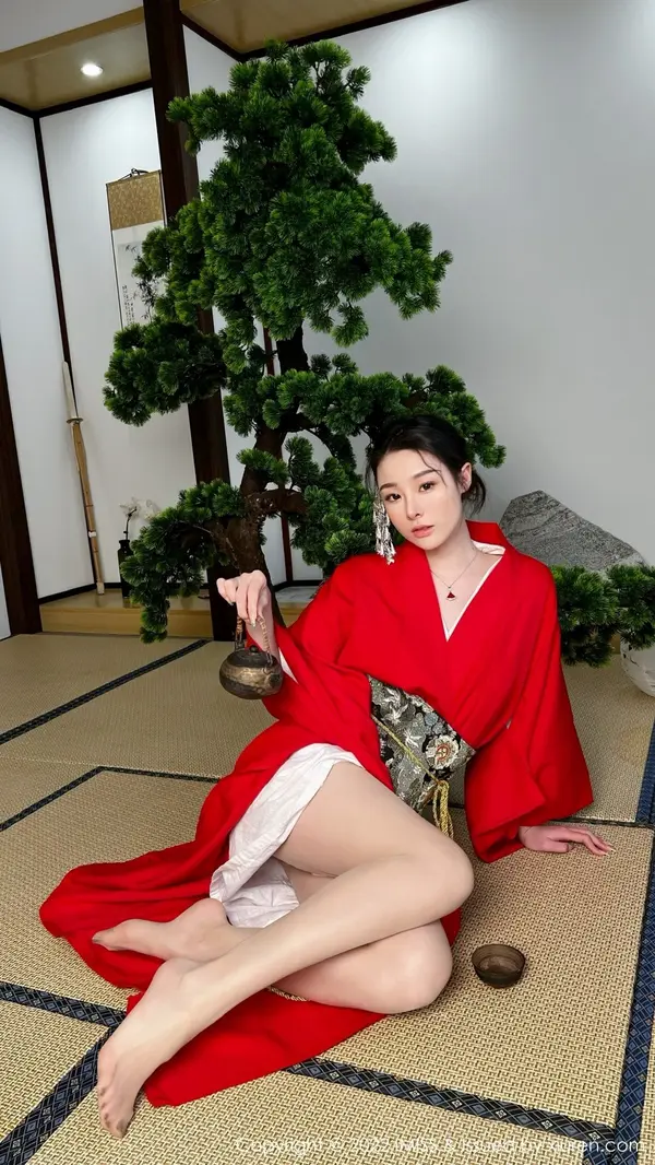 Vol. 0669 逗逗doudou(31P)