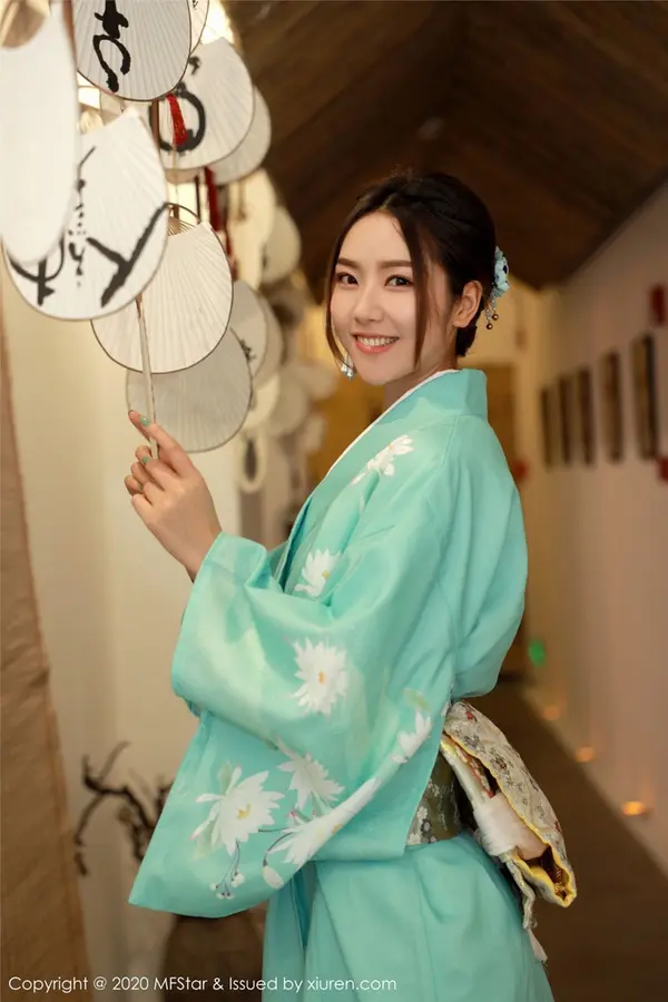 Vol. 0332 方子萱(73P)