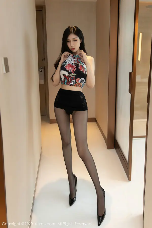 Vol. 02894 田冰冰(51P)