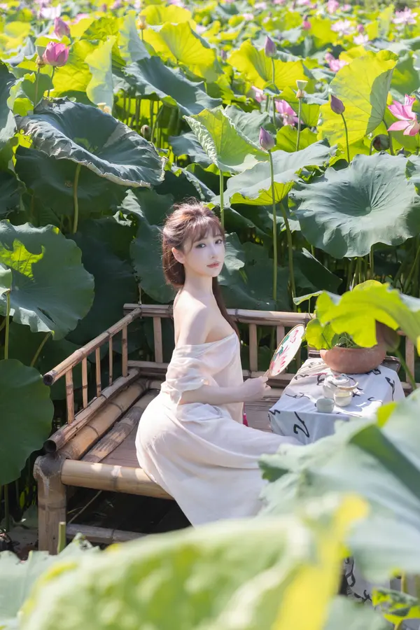 Vol. 10630 陆萱萱《私购流出》(91P)