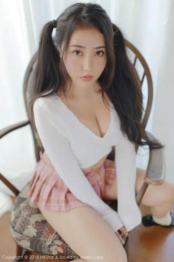 Vol. 0168 Manuela玛鲁娜(49P)