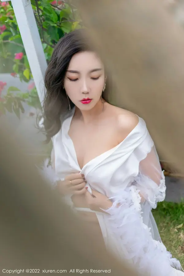 Vol. 04420 艾静香(44P)