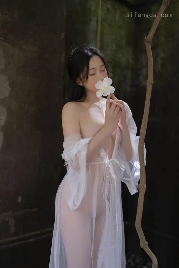Vol. 10173 鱼子酱Fish《私购流出》(120P)