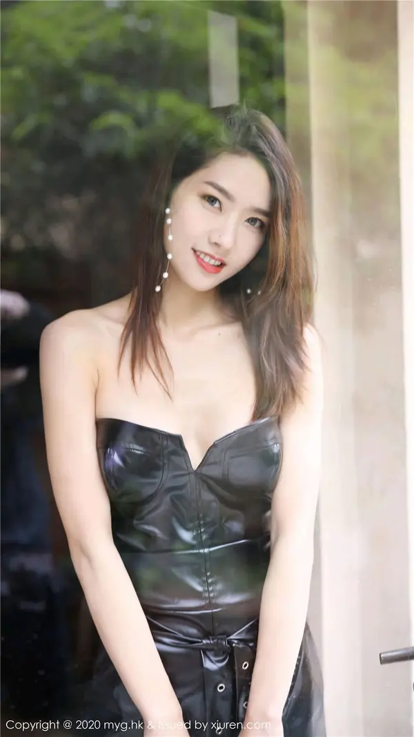 Vol. 0444 方子萱(105P)